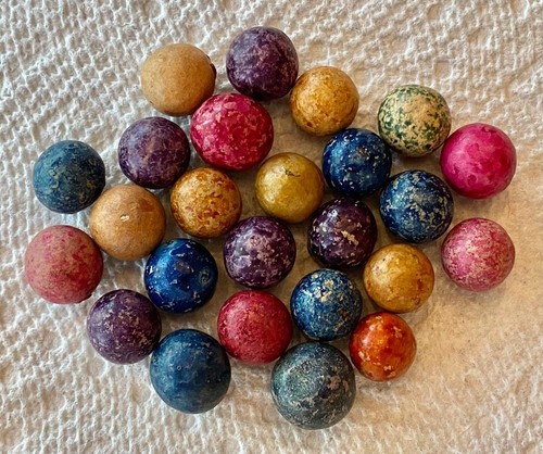 Antique clay marbles - clay, marbles-lot